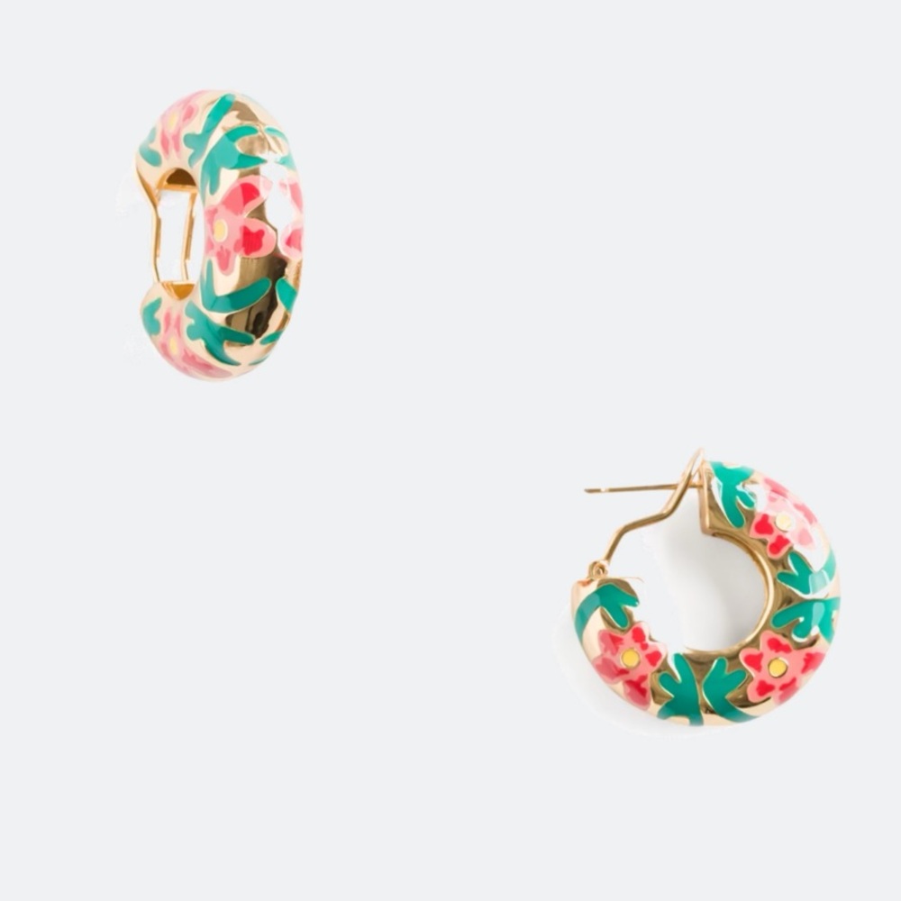 🌸 Mignonne Gavigan Floral Enamel Hoop Earrings (Excellent Condition)